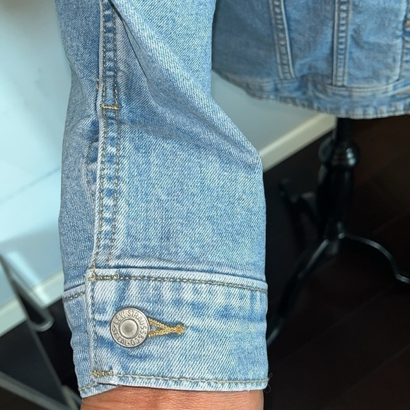 Levi’s Trucker Jacket Stretch Denim 2X Womens Plus Size Light Coat - Picture 5 of 13